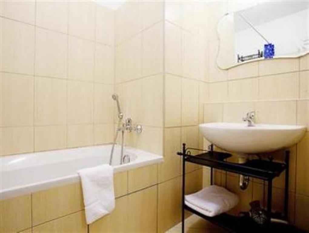 Apartment Smichov Prag Zimmer foto